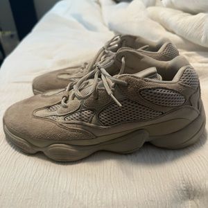 Yeezy 500 blush